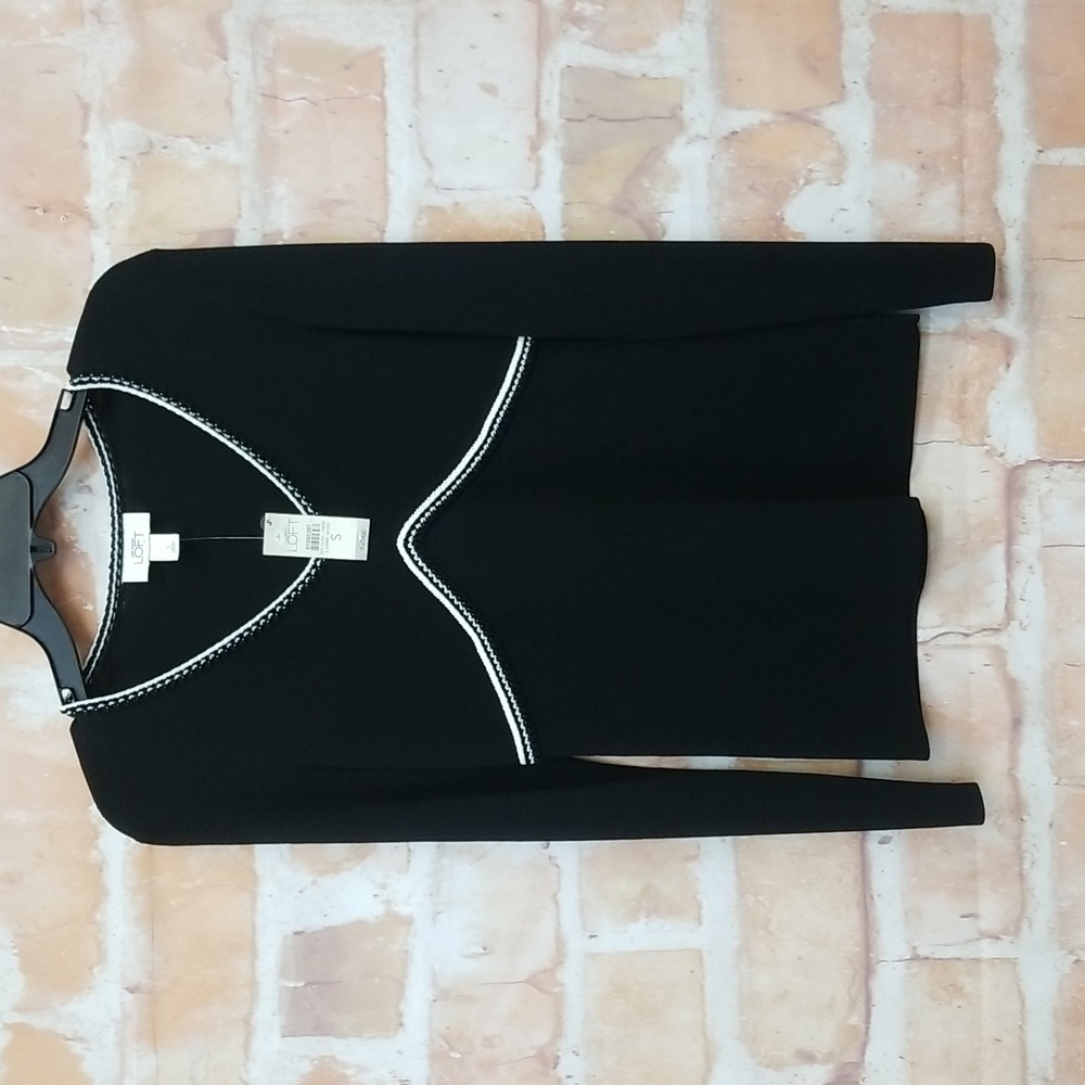 Women's NWT Loft Holiday top black w/white trim Size small